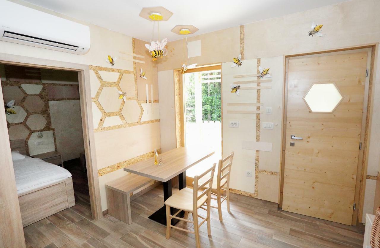 Honey Paradise Glamping Resort Dobova Luaran gambar
